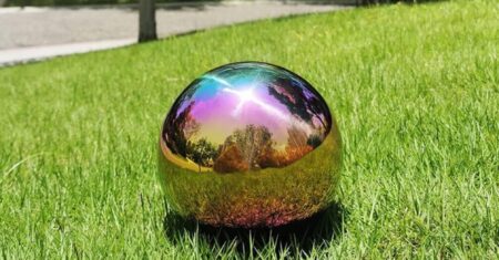Esfera de aço espelho para jardim