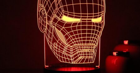 Luminária de mesa do Homem de Ferro