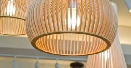 Luminária de teto em madeira MDF