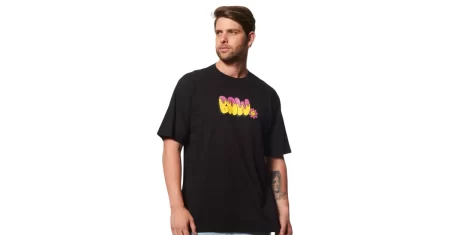 Camiseta Baw masculina preta sai 23% OFF