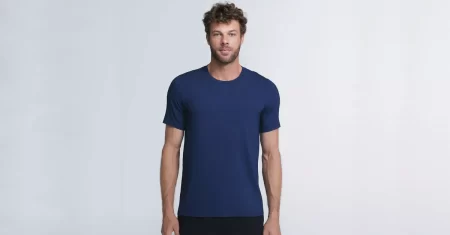 Corre: Camiseta da Insider Daily T-Shirt sai agora 28% OFF