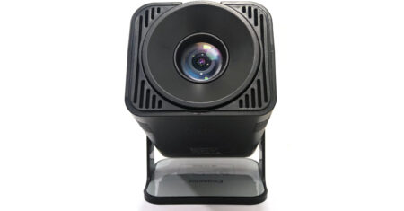 Este projetor mini projeta filmes e séries em até 150 polegadas