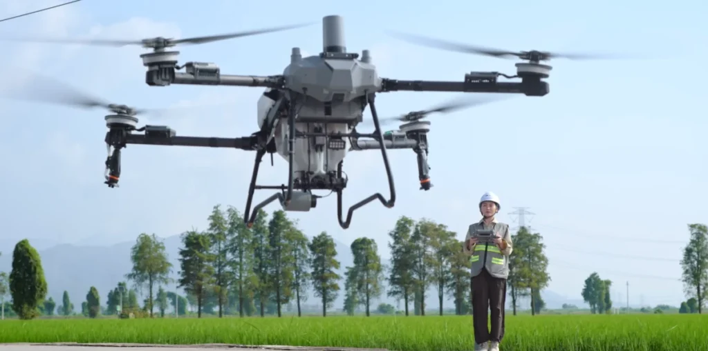 DJI Agras T70P: drone agrícola para pulverização, dispersão e transporte no campo